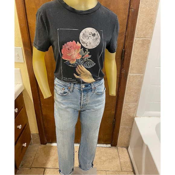 Cotton On Classic Arts Graphic Tee. Size medium. - Picture 7 of 16